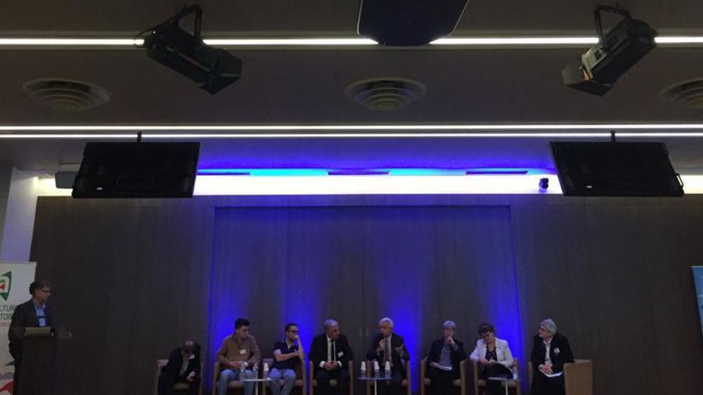 La table-ronde organisée par l’APCA a rassemblé des élus, un apprenti et un maître de stage. © B. Quantinet/GFA